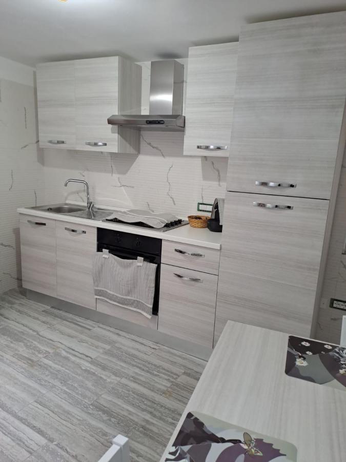 Casa Rosy Bed & Breakfast ลูเชรา ภายนอก รูปภาพ