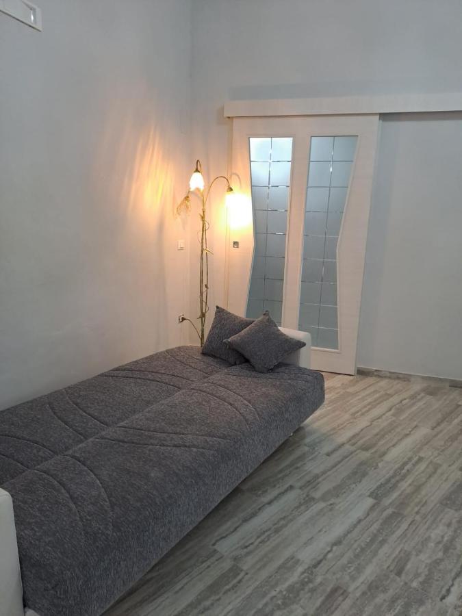 Casa Rosy Bed & Breakfast ลูเชรา ภายนอก รูปภาพ